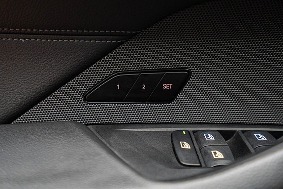 BMW i4 16 of 27