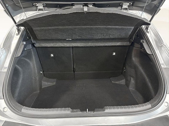 Toyota Corolla 13 of 20