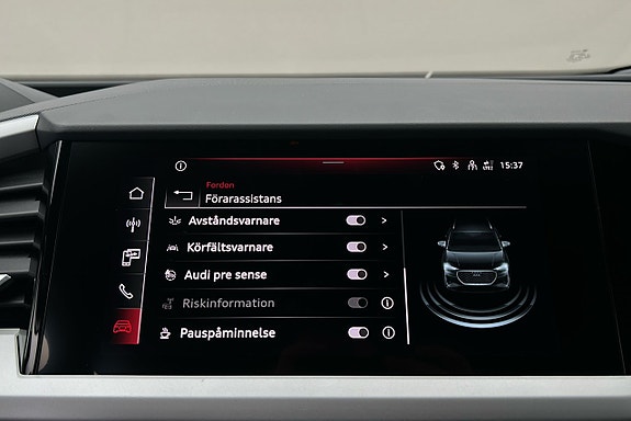 Audi Q4 e-tron 22 of 25