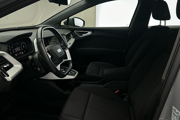 Audi Q4 e-tron 10 of 25