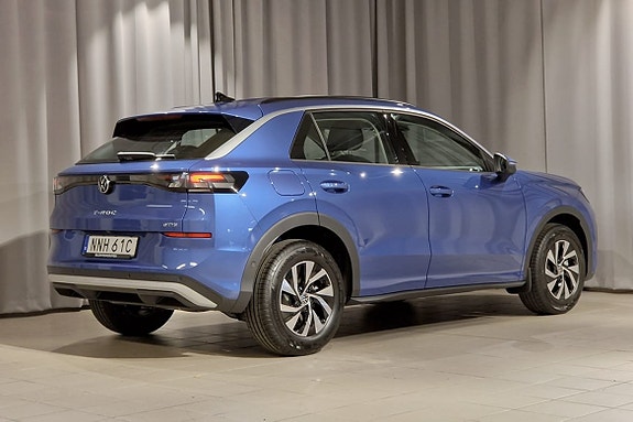 Volkswagen T-Roc 4 of 14