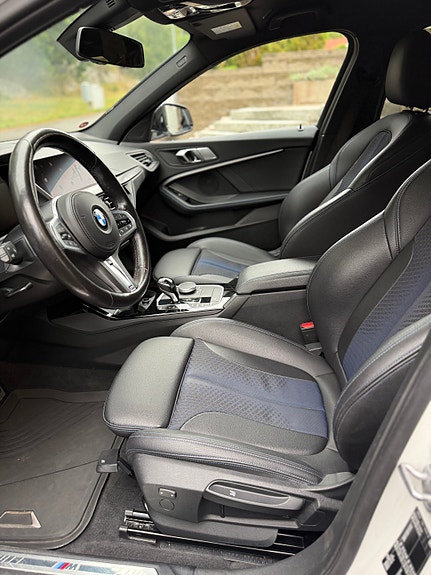 BMW 118i 5 of 7