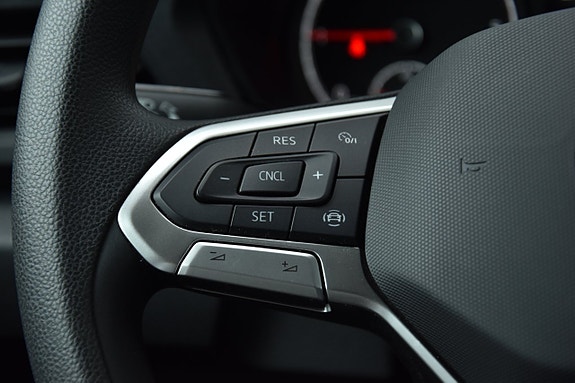 Volkswagen Caddy 27 of 28