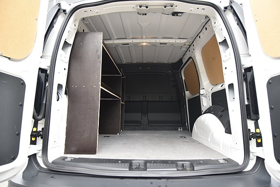 Volkswagen Caddy 10 of 28