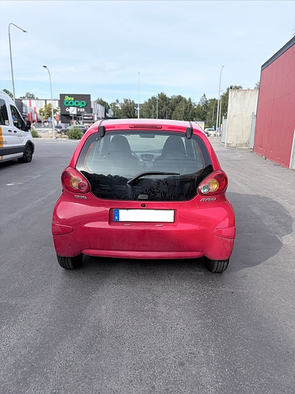 Toyota Aygo 6 of 15