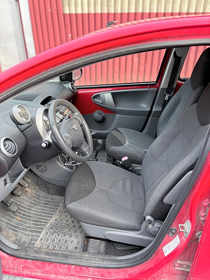 Toyota Aygo 12 of 15