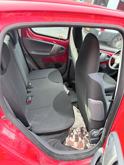 Toyota Aygo 10 of 15
