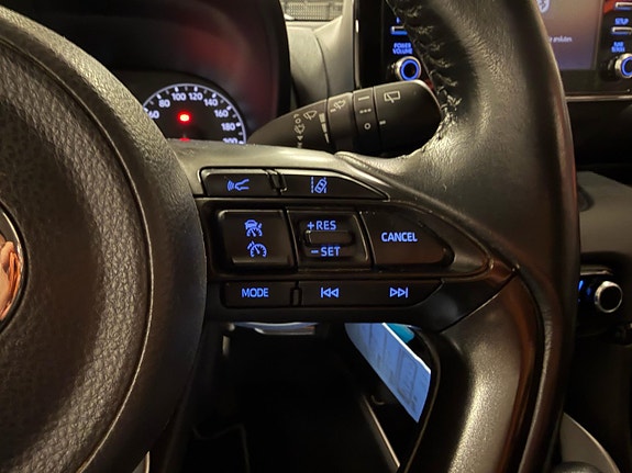 Toyota Yaris 18 of 28