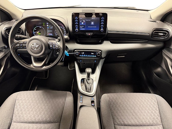 Toyota Yaris 10 of 28