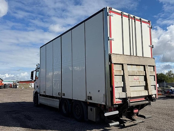 Mercedes-Benz ACTROS 2551 Serie 2282 2 of 9
