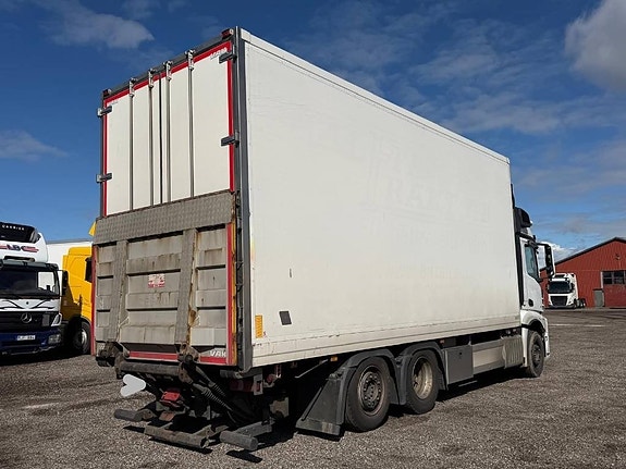 Mercedes-Benz ACTROS 2551 Serie 2282 4 of 9