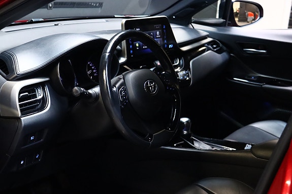 Toyota C-HR 9 of 30
