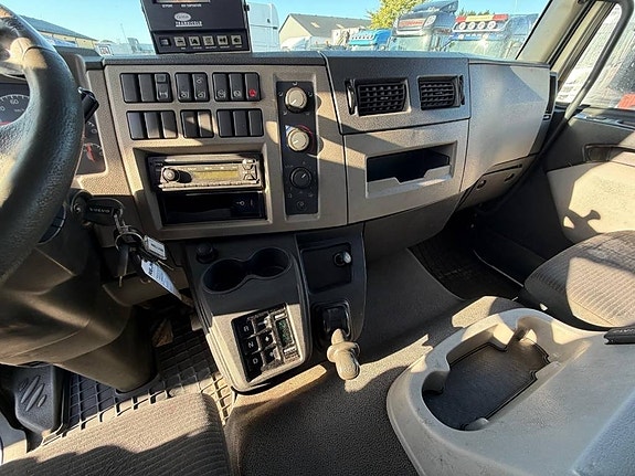 Volvo FL 4*2 Serie 8565 8 of 10