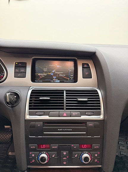 Audi Q7 13 of 16