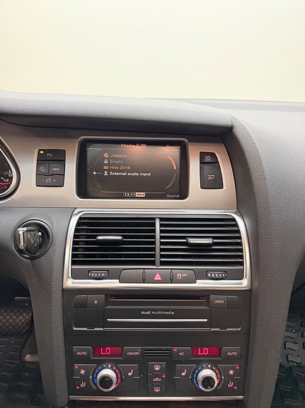 Audi Q7 14 of 16