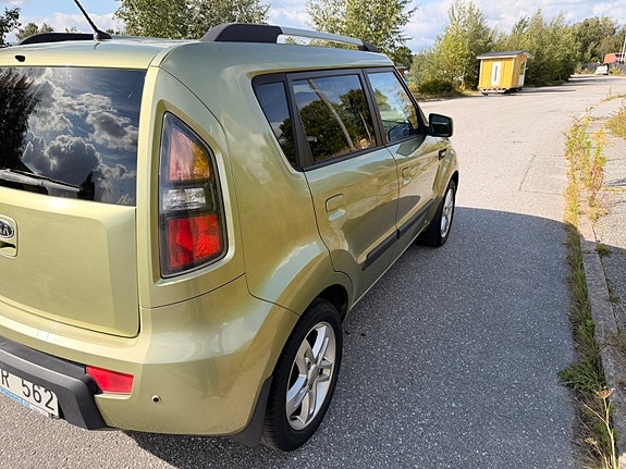 Kia Soul 3 of 7