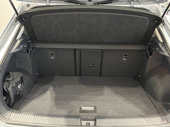 Volkswagen T-Roc 7 of 20