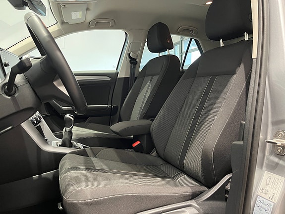 Volkswagen T-Roc 10 of 20