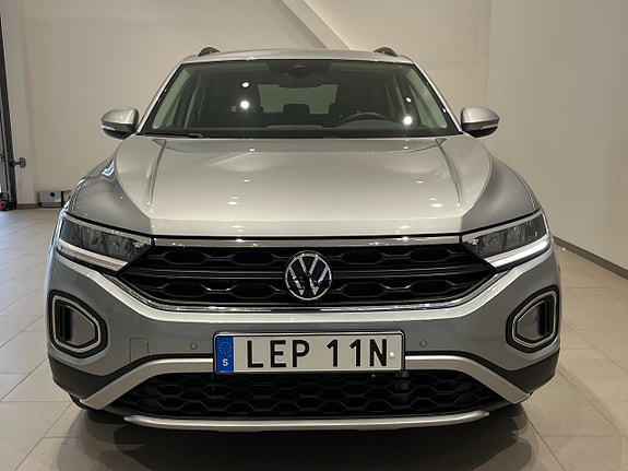 Volkswagen T-Roc 2 of 20