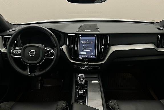 Volvo XC60 6 of 30