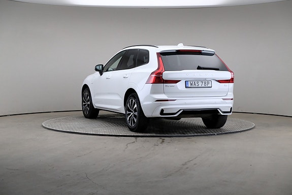 Volvo XC60 2 of 30