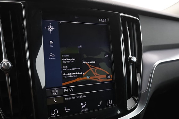 Volvo V60 Cross Country 22 of 30