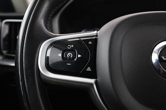 Volvo V60 Cross Country 29 of 30