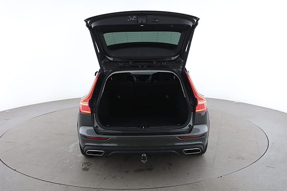 Volvo V60 Cross Country 17 of 30