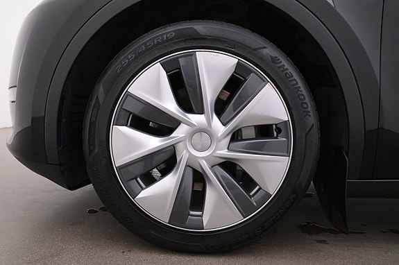 Tesla Model Y 27 of 27