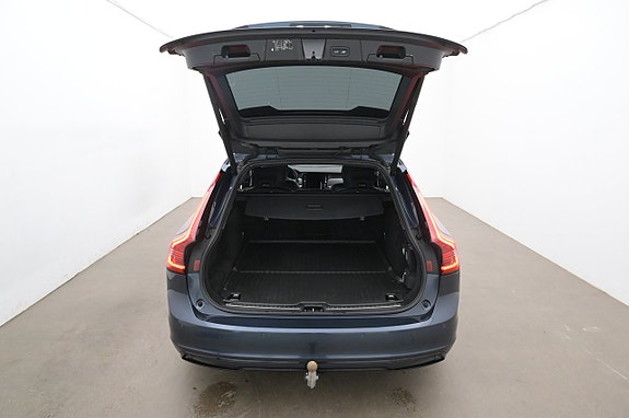 Volvo V90 22 of 27