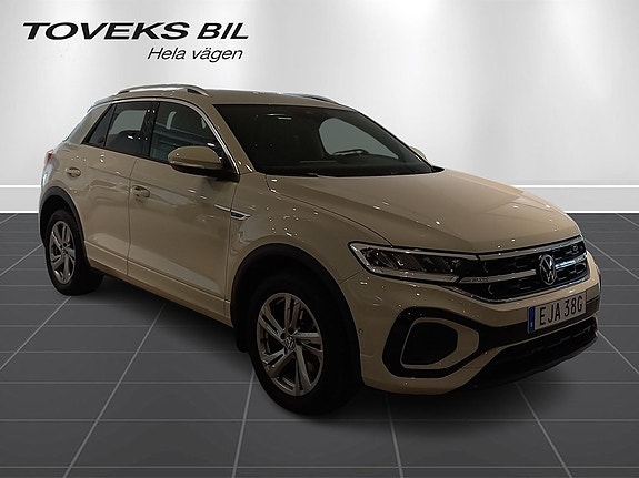 Volkswagen T-Roc 3 of 15