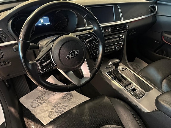 Kia Optima 9 of 13