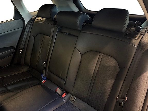 Kia Optima 10 of 13