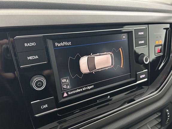 Volkswagen Polo 18 of 22