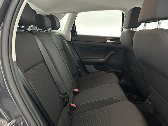 Volkswagen Polo 13 of 22