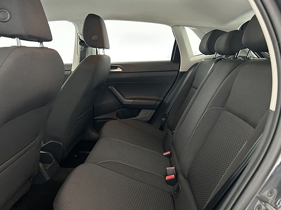 Volkswagen Polo 10 of 22