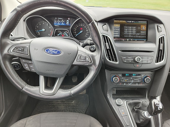 Ford Focus 5 of 5
