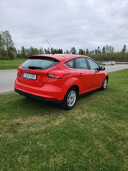 Ford Focus 4 of 5
