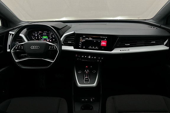 Audi Q4 e-tron 6 of 25