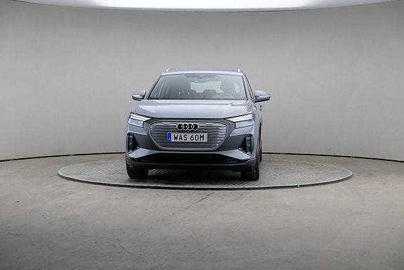 Audi Q4 e-tron 3 of 25