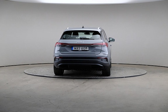 Audi Q4 e-tron 5 of 25