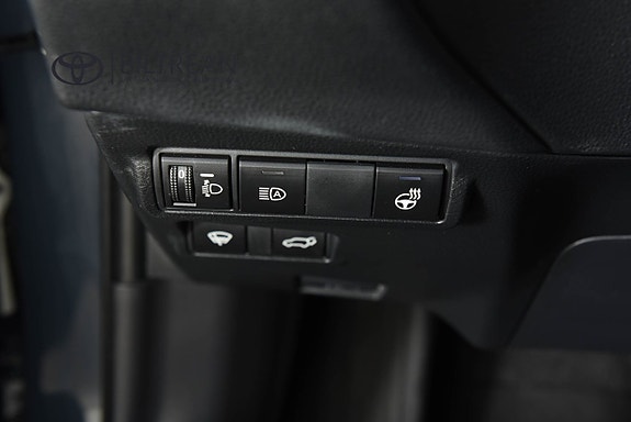 Toyota Corolla Cross 15 of 16