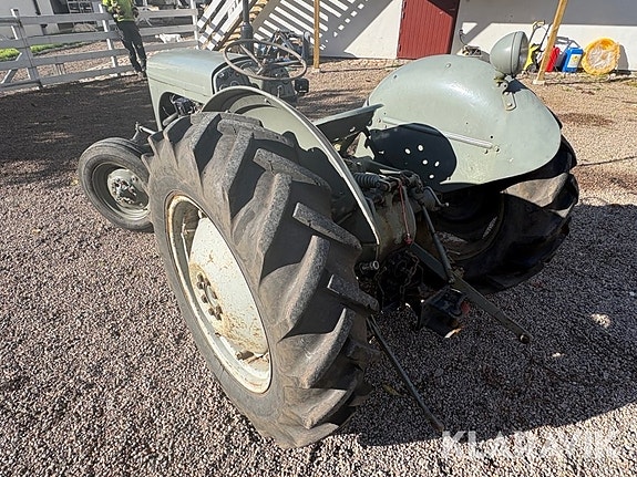 Veterantraktor Ferguson TEF 20 Grålle 3 of 6