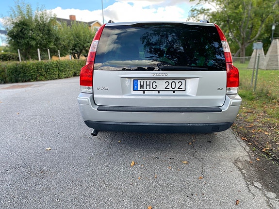 Volvo V70 4 of 10