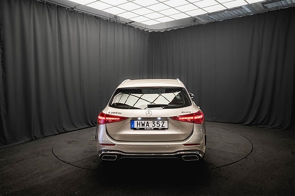 Mercedes-Benz C300 d 8 of 25
