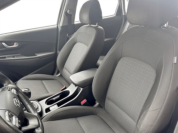 Hyundai Kona 5 of 16