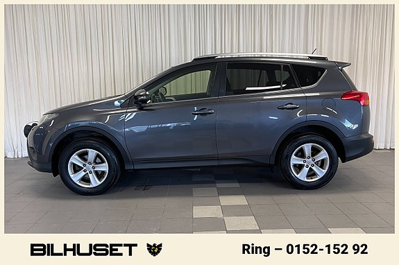Toyota RAV4 3 of 18