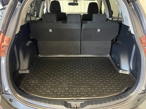 Toyota RAV4 18 of 18