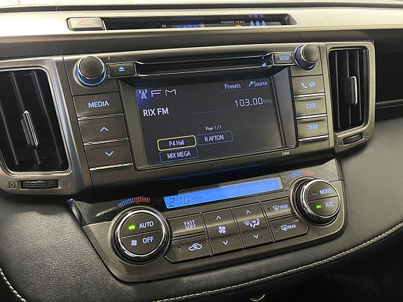 Toyota RAV4 13 of 18