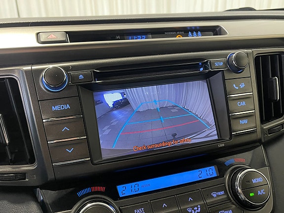Toyota RAV4 14 of 18